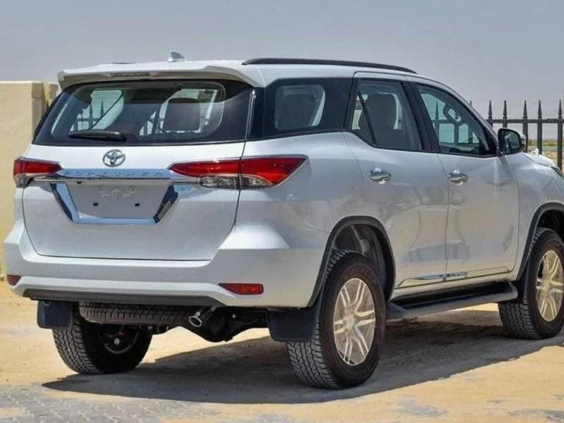 2025 Toyota Fortuner 4.0L V6 24-valve DOHC with VVT-i White Tan SUV GCC