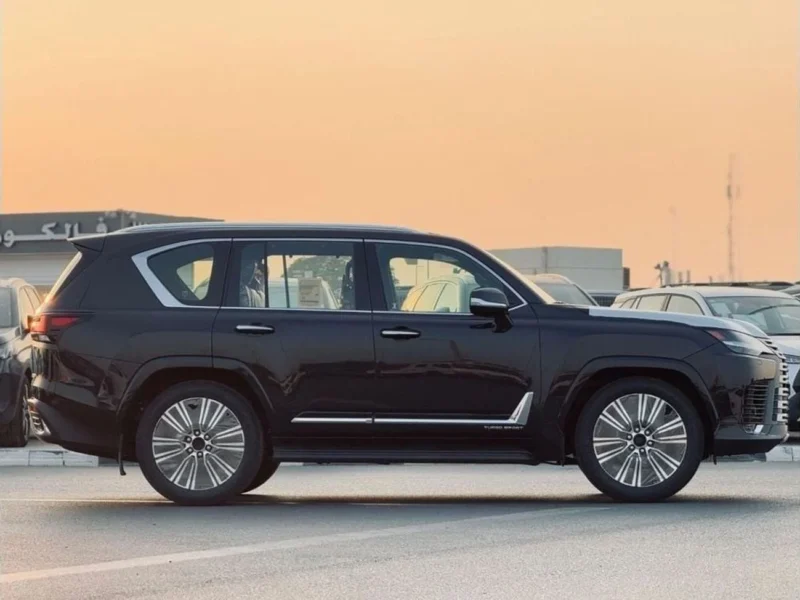 2025 LEXUS LX 600 3.5L V6 TURBOSPORT Engine Black SUV GCC Specs 4WD