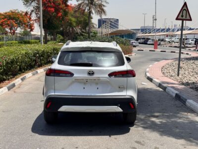 2025 TOYOTA COROLLA White Red CROSSOVER 1.8L HYBRID 4 Cylinders Engine