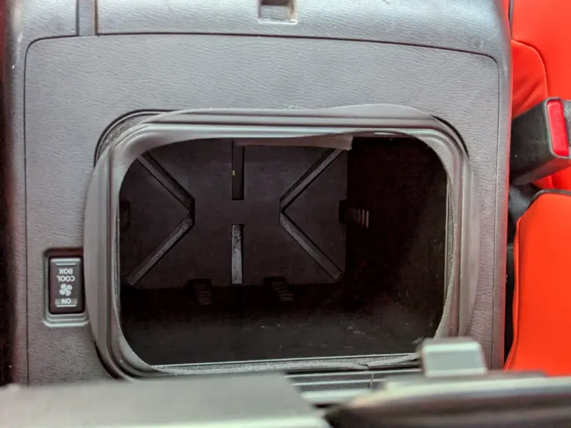 2014 Nissan Patrol LE Platinum City V8 5.6L Engine White Red SUV GCC Specs