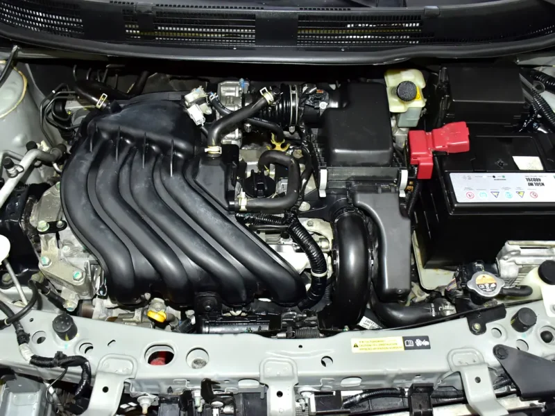 2016 Nissan Sunny SL 4 Cylinder Petrol Engine Silver Beige Sedan GCC Specs