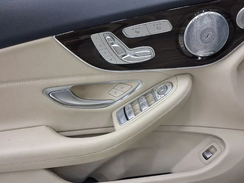 2022 Mercedes-Benz C 300 2.0 L 4 Cylinders Engine Blue Beige Convertible