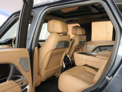 2025 Land Rover Range Rover Vogue P550 Autobiography 3.0L Turbocharged-6 Blue Tan