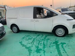 2024 Hyundai Staria 3.5 Litre V6 Cylinder Petrol Engine White Black MPV FWD