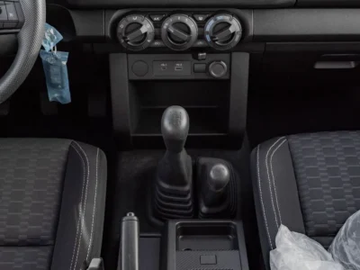 2026 Mitsubishi L200 GL 2.4 L inline-4 Petrol MIVEC White Black Pick UP Truck