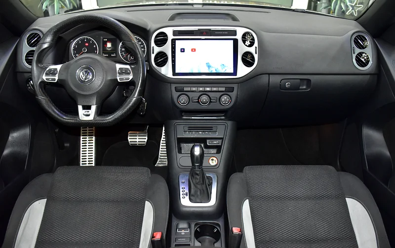 2016 Volkswagen Tiguan R-line 4 Cylinders Engine Beige Black Crossover GCC