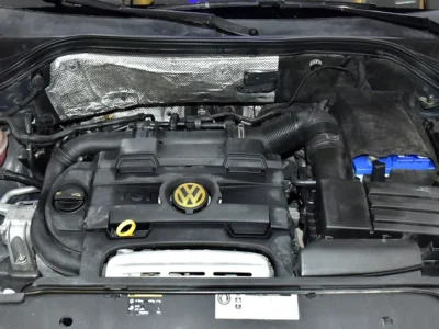 2016 Volkswagen Tiguan R-line 4 Cylinders Engine Beige Black Crossover GCC
