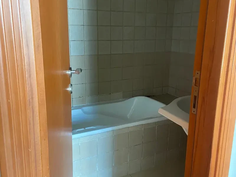 Spacious | 2 Bed | Balcony | Parking