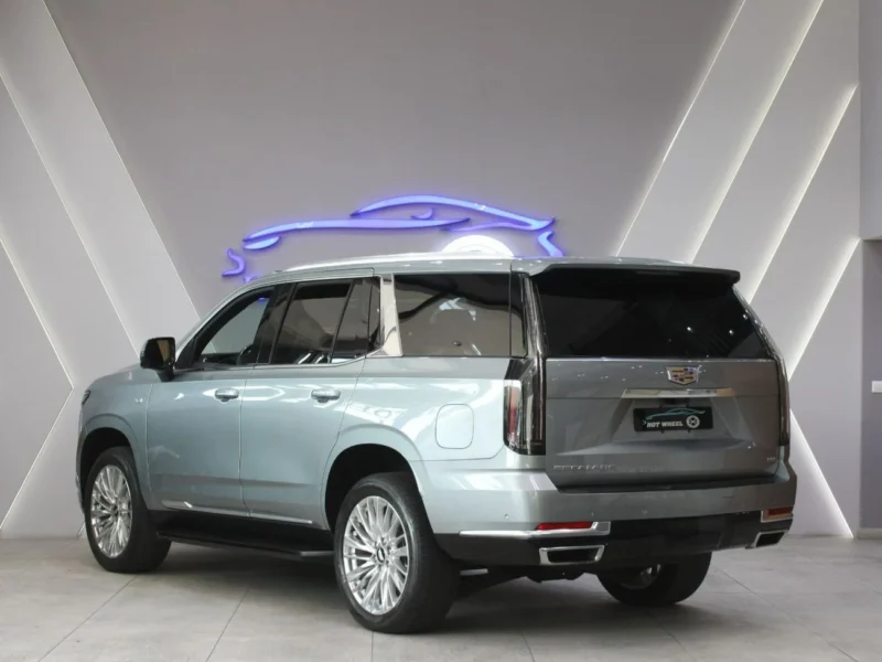 2025 Cadillac Escalade Sport Platinum 6.2 Litres V8 Engine Grey Black SUV