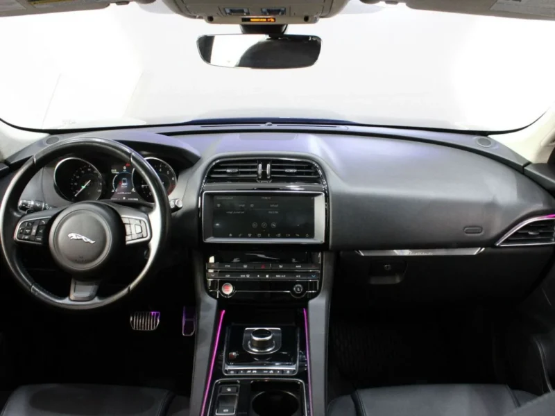 2019 Jaguar F-Pace 25T 2.0 liter 4-Cylinder Petrol Engine Black SUV Automatic