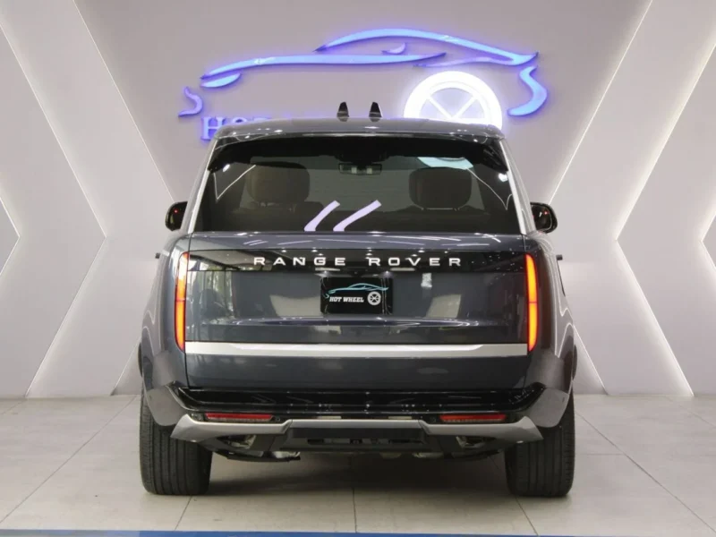 2025 Land Rover Range Rover Vogue P550 Autobiography 3.0L Turbocharged-6 Blue Tan