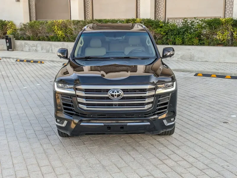 2008 TOYOTA LAND CRUISER FACELIFTED 2025 VXR V8 Black Beige SUV GCC