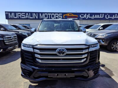 2024 Toyota Landcruiser VXR 3.3-liter twin-turbo diesel V6 Engine Black Red SUV