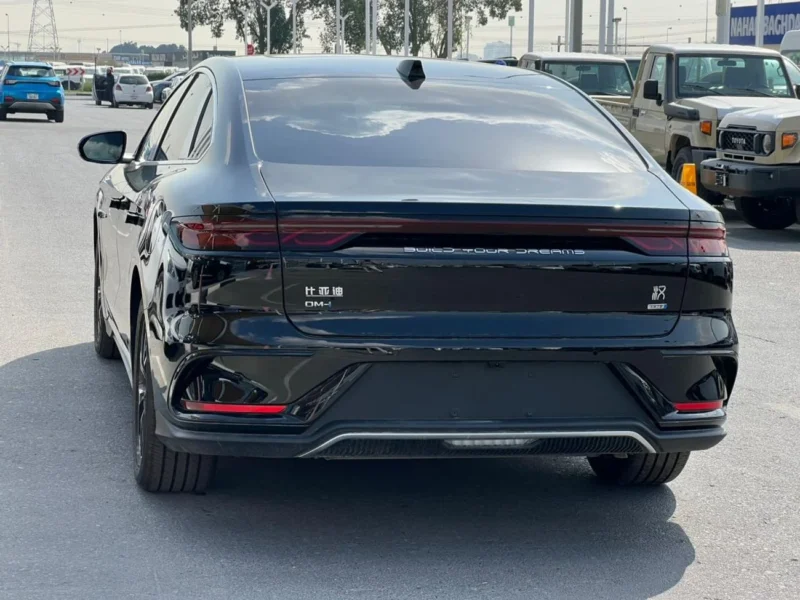 2025 BYD Han DM-i plug-in Hybrid 1.5 Litres 4 Cylinders Engine Black White Sedan FWD