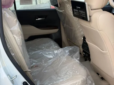 2026 TOYOTA LAND CRUSER GXR 4.0 Liter 6 Cylinder Petrol Engine White Beige SUV