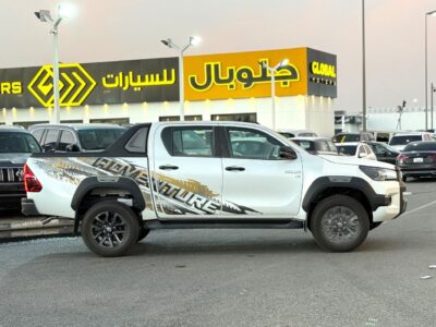 2026 TOYOTA HILUX ADVENTURE 4.0 L 6 Cylinders Engine White Black Pick UP