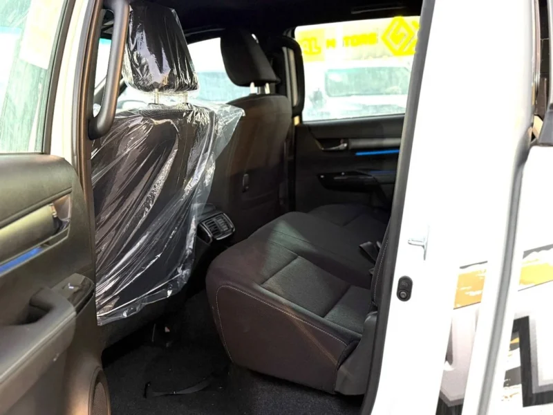 2026 TOYOTA HILUX ADVENTURE 4.0 L 6 Cylinders Engine White Black Pick UP