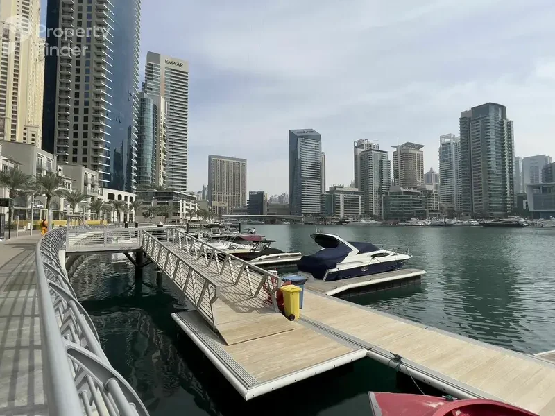 UPGRADED I NEXT TO TRAM I SPACIOUS I HIGH ROI