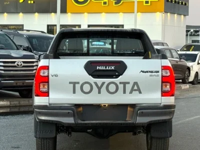 2026 TOYOTA HILUX ADVENTURE 4.0 L 6 Cylinders Engine White Black Pick UP