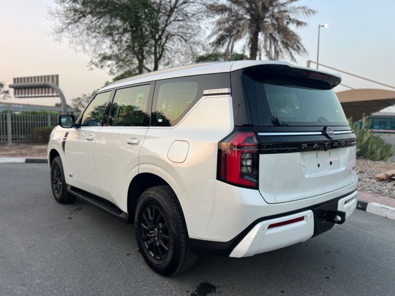 2026 Nissan Patrol LE T2 3.5 L 6 Cylinders Petrol Engine White Beige SUV