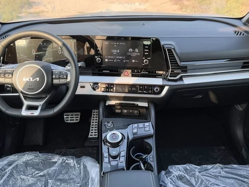 2025 KIA SPORTAGE GT-line DIESEL 1.6L 4 Cylinder Engine TURBO Grey Black SUV