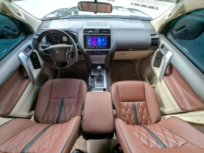 2019 TOYOTA PRADO GCC Specs V4 Petrol Engine 2.7 Litres Black Brown SUV