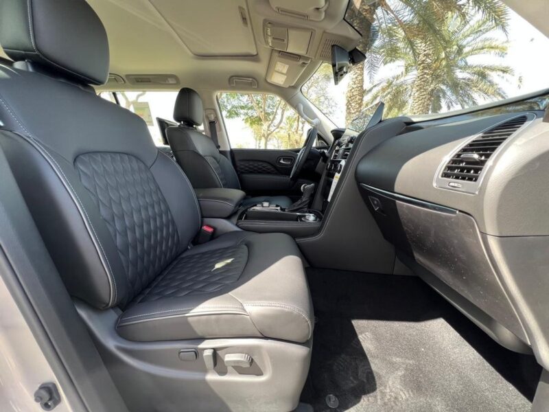 2024 Infiniti QX80 Luxury 5.6 Litres 8 Cylinder Petrol Engine White Black SUV