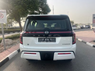 2025 NISSAN PATROL LE TITANIUM+ 3.5L V6 Twin Turbo White Red SUV GCC