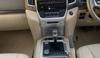 2018 Toyota Land Cruiser VXR 5.7 Liters 8 Cylinders Petrol Engine Black Beige SUV