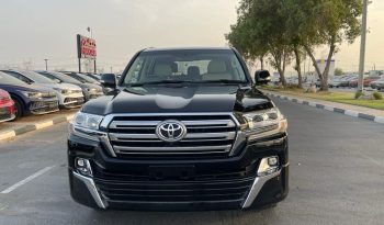 2018 Toyota Land Cruiser VXR 5.7 Liters 8 Cylinders Petrol Engine Black Beige SUV