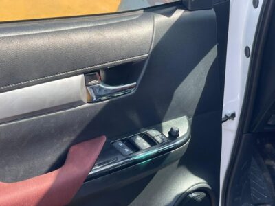 2025 Toyota Hilux PETROL GLX 2.7L 4 Cylinders Double Cab 4WD MT White Red Pick UP