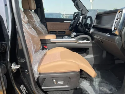 2025 JETOUR T2 TRAVEL PLUS 2.0 Litres 4 Cylinder Petrol Engine Black Tan SUV