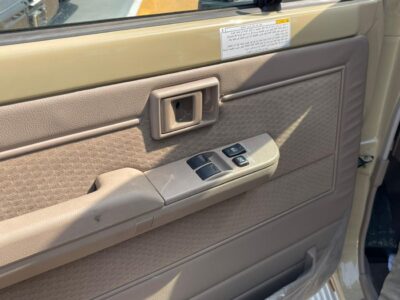 2025 Toyota LAND CRUISER SC AT PETROL 4.0L V6 Petrol Engine DIFF Beige Brown Pick UP