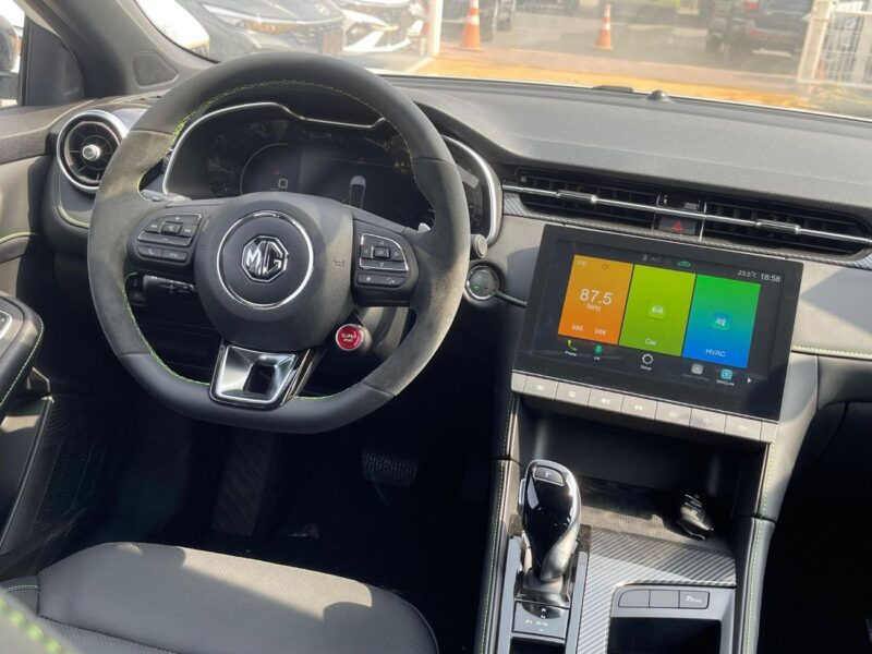 2025 MG MG6 XLINE Trophy 1.5 Litres 4 Cylinders Petrol Engine White Black Sedan