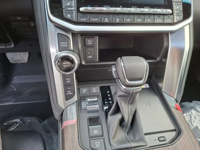 2025 Toyota Land Cruiser VX 3.5 Litres 6 Cylinders Petrol Engine Black SUV GCC Specs