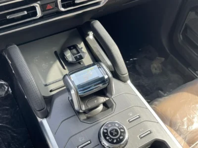 2025 JETOUR T2 TRAVEL PLUS 2.0 Litres 4 Cylinder Petrol Engine Black Tan SUV