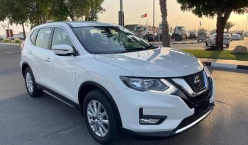 2022 Nissan X-Trail ST 2.5 Litres 4 Cylinder Petrol Engine White Black SUV