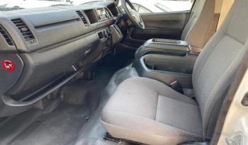 2016 Toyota Hiace Commuter 3.0 Litre 4 Cylinder Turbo Diesel Engine White Grey Van