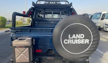 2019 Toyota Land Cruiser 4.5 Litres V8 Turbo Diesel Engine Blue Grey SUV