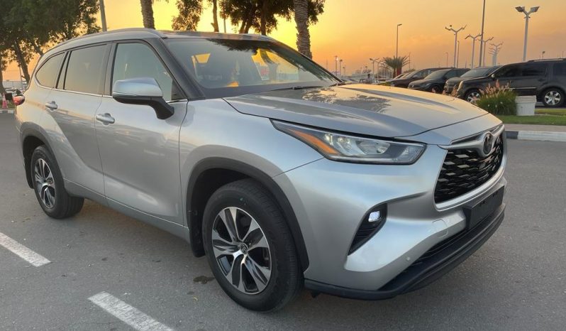 2021 Toyota Kluger GXL 2.5-litre 4-cylinder Petrol-Electric Hybrid Engine Silver Black SUV
