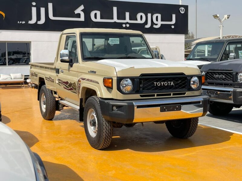 2025 Toyota LAND CRUISER SC AT PETROL 4.0L V6 Petrol Engine DIFF Beige Brown Pick UP