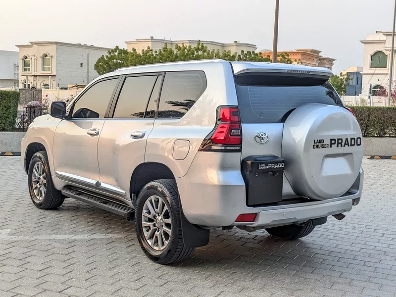 2018 Toyota Prado EXR V6 Petrol Engine Silver Beige SUV EXCELLENT CONDITION