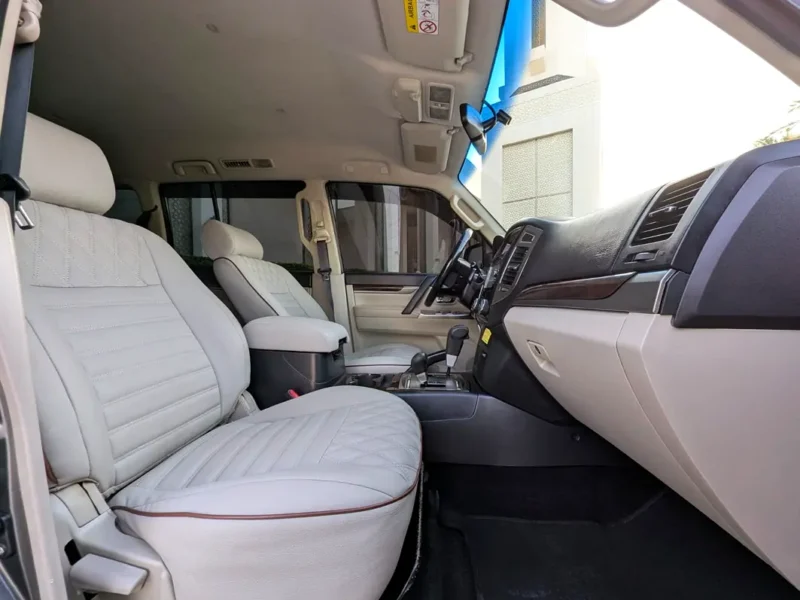 2017 Mitsubishi Pajero GLS MID 6 Cylinders Engine Grey Beige SUV GCC Specs