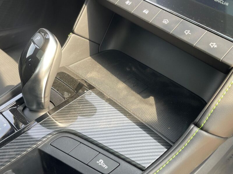 2025 MG MG6 XLINE Trophy 1.5 Litres 4 Cylinders Petrol Engine White Black Sedan