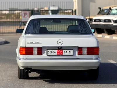 1988 Mercedes-Benz SEL-Class 560 SEL 8 Cylinder Engine White Blue Sedan