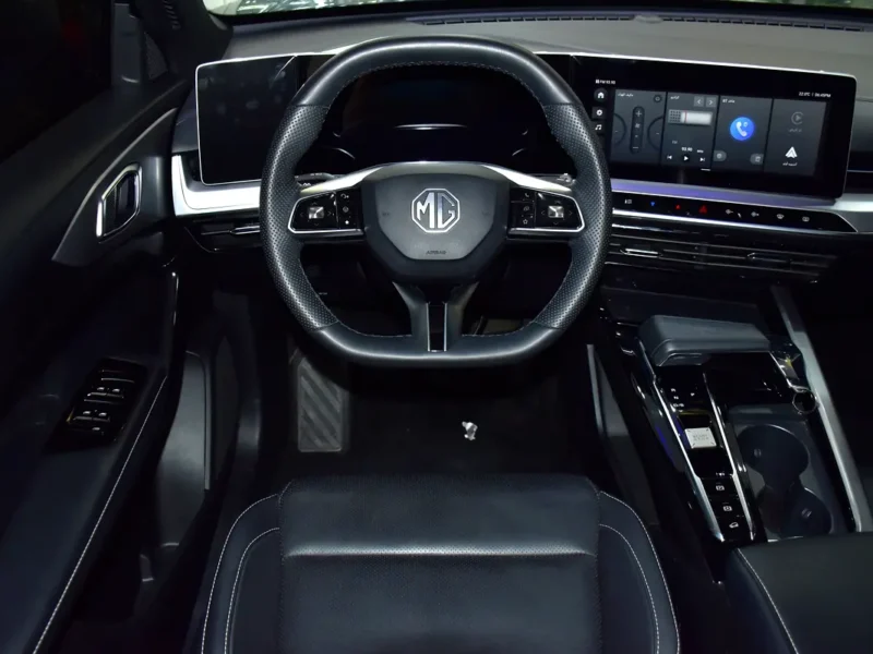 2024 MG One LUX 4 Cylinder Petrol Engine Black SUV GCC Specs