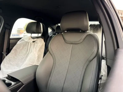 2025 BYD QIN PLUS DM-i 1.5L Plug-in Hybrid 4 Cylinders White Black Sedan