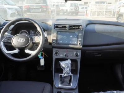 2023 Hyundai Creta 4 Cylinders Petrol Engine White Black SUV GCC Specs