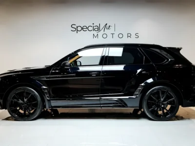2022 Bentley Bentayga ORIGINAL MANSORY KIT WITH CERTIFICATE 8 Cylinders Petrol Engine Black Beige SUV