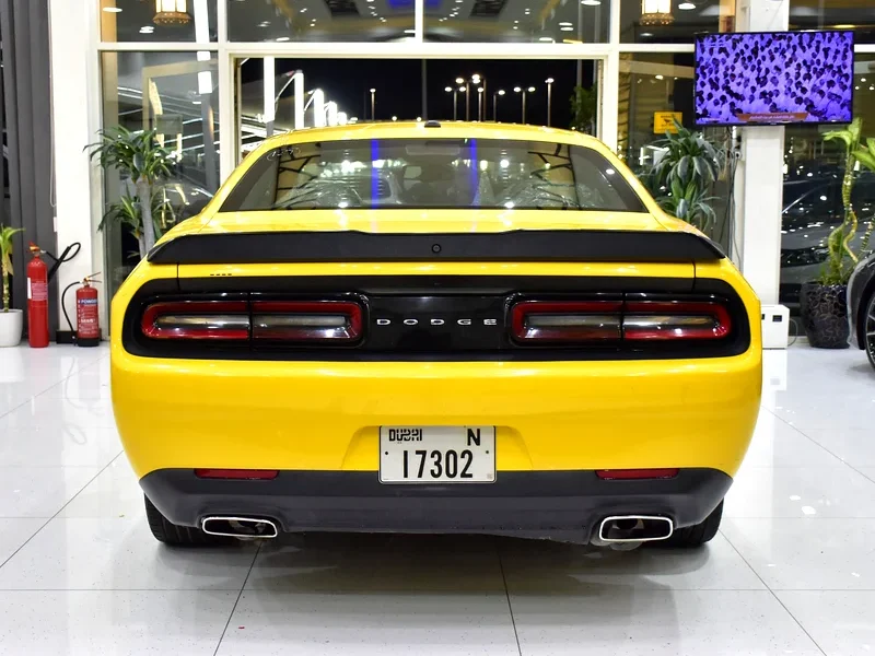 2019 Dodge Challenger SXT 6 Cylinder petrol Engine Yellow Coupe American Specs